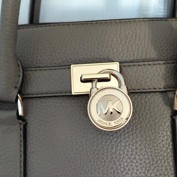 Michael Kors Hamilton Tote (Like New) - Picture 2 of 11
